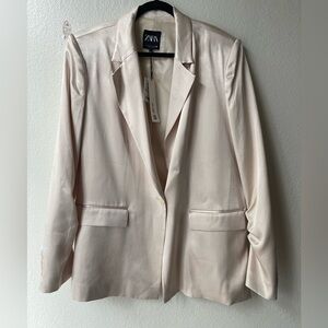 Zara Women's Elegant Beige Blazer
